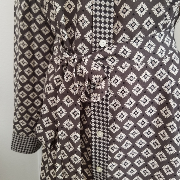 LOFT Button Down Long Sleeve Belted Shirtdress M - Picture 3 of 11